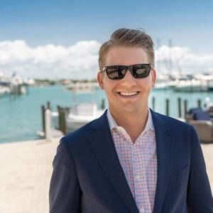 Meet your Posher, Chase